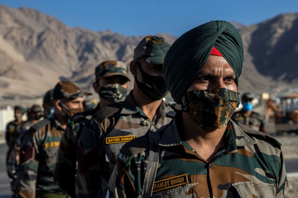 Ấn Độ tăng quân lên mức 'chưa từng có' ở biên giới Trung Quốc - Ảnh 1.