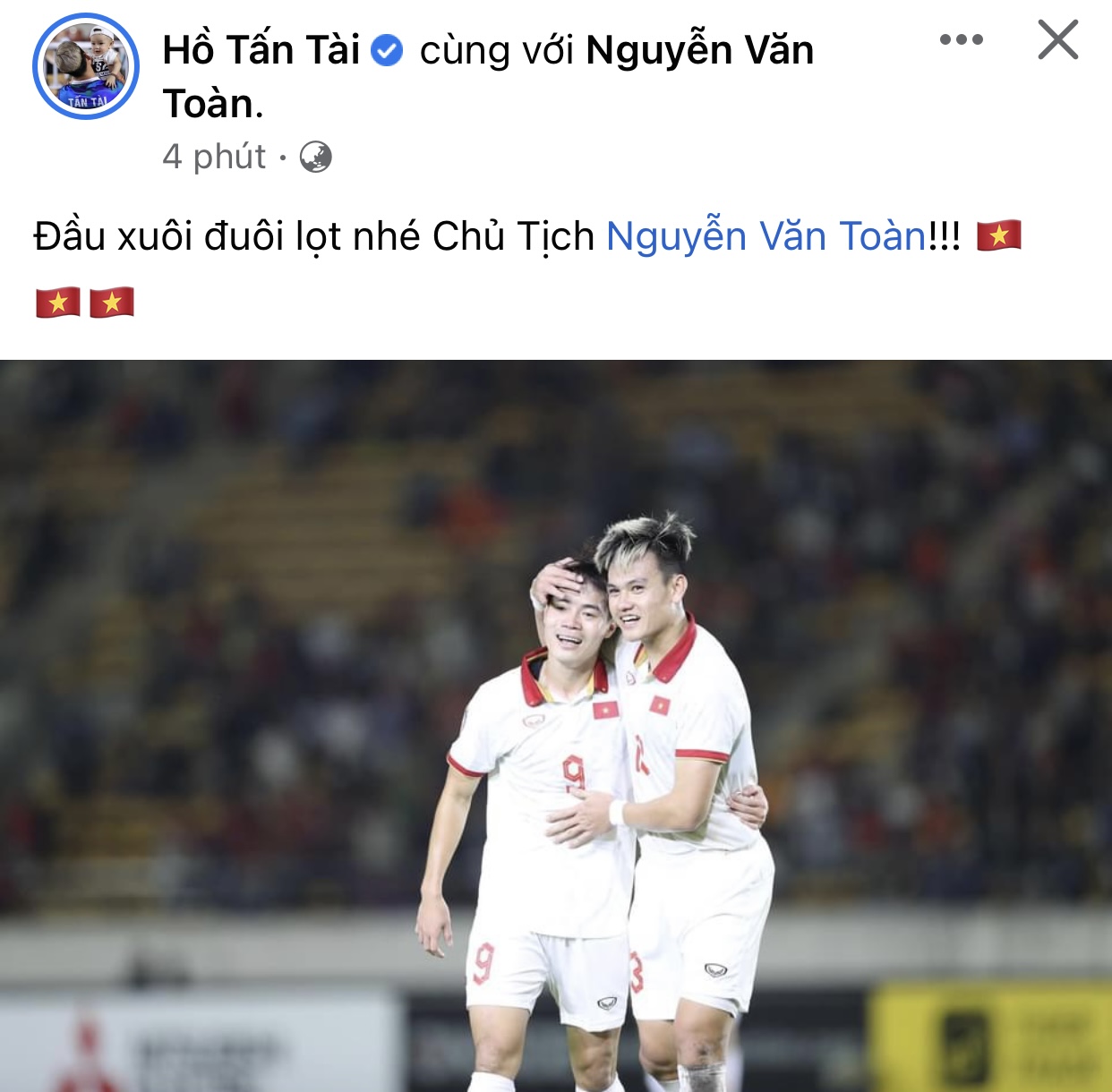 ĐT Việt Nam ăn mừng tưng bừng sau trận thắng đậm trước ĐT Lào - Ảnh 4.