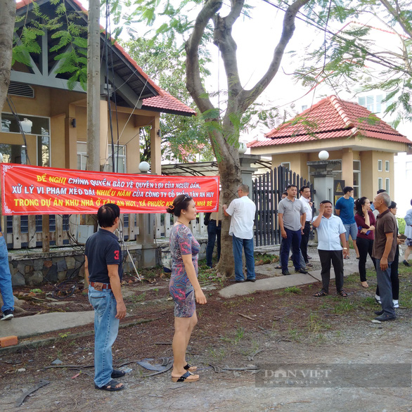 Chủ đầu tư dự án nhà ở Tân An Huy:  Xin nhà nước miễn thuế phạt, buộc người dân nộp thêm tiền - Ảnh 1.