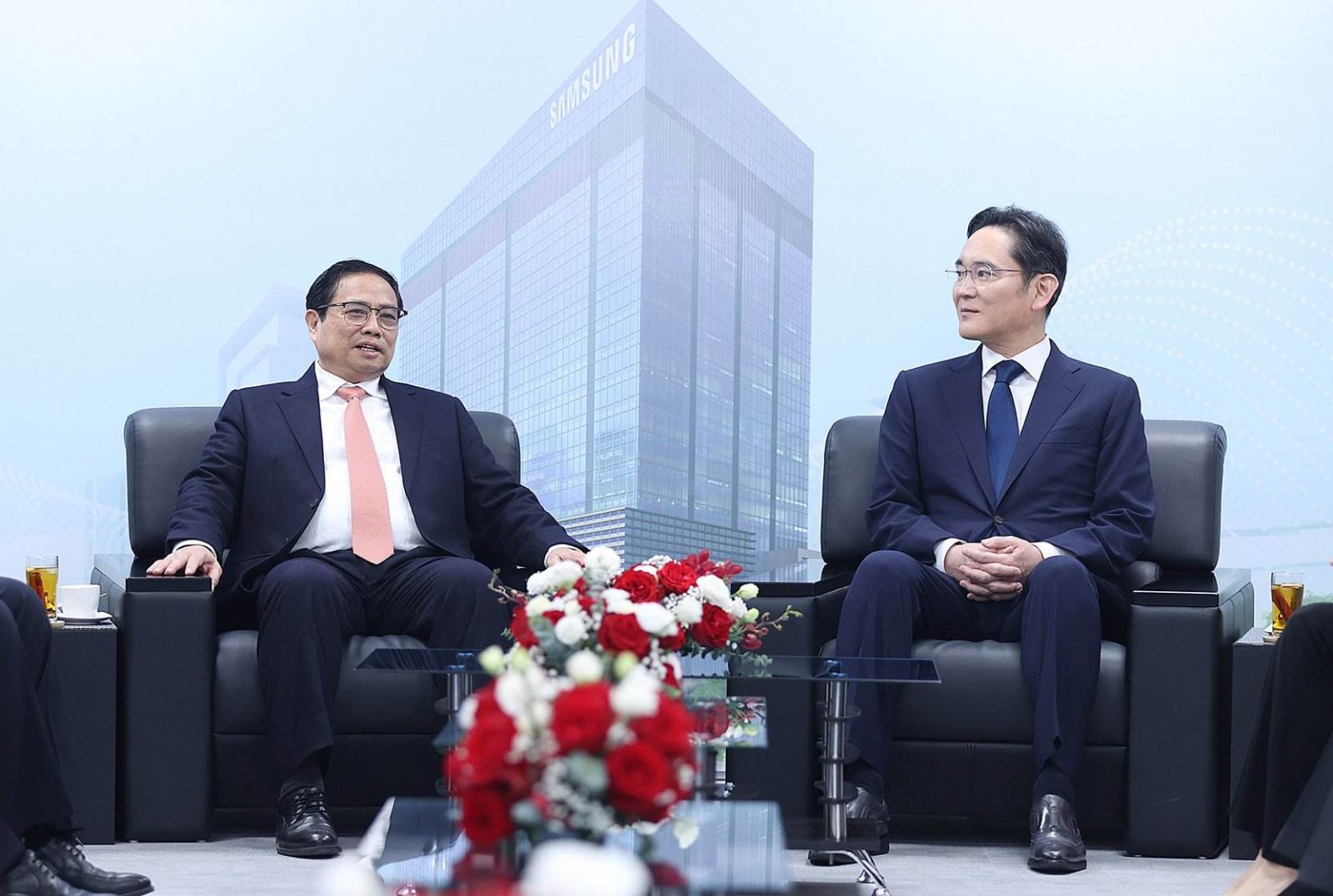 Thủ tướng dự lễ khánh thành Trung tâm Nghiên cứu và Phát triển của Samsung lớn nhất Đông Nam Á - Ảnh 2.