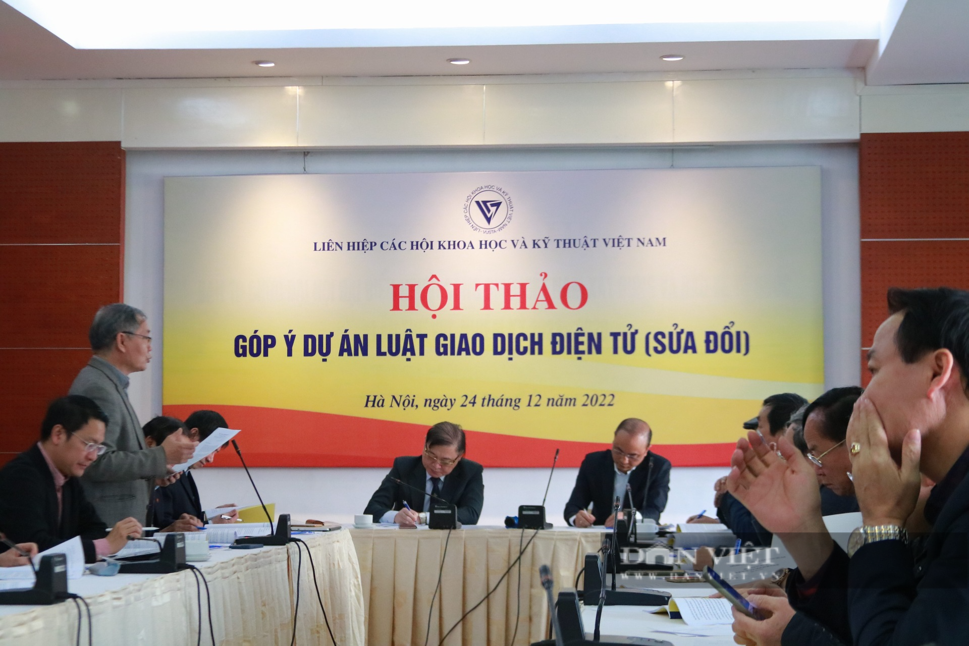 Liên hiệp các Hội khoa học và Kỹ thuật Việt Nam trình Quốc hội dự án Luật giao dịch điện tử sửa đổi - Ảnh 1.