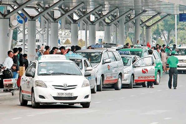 Yêu cầu tăng lượng taxi phục vụ dịp Tết tại sân bay Tân Sơn Nhất  - Ảnh 1.