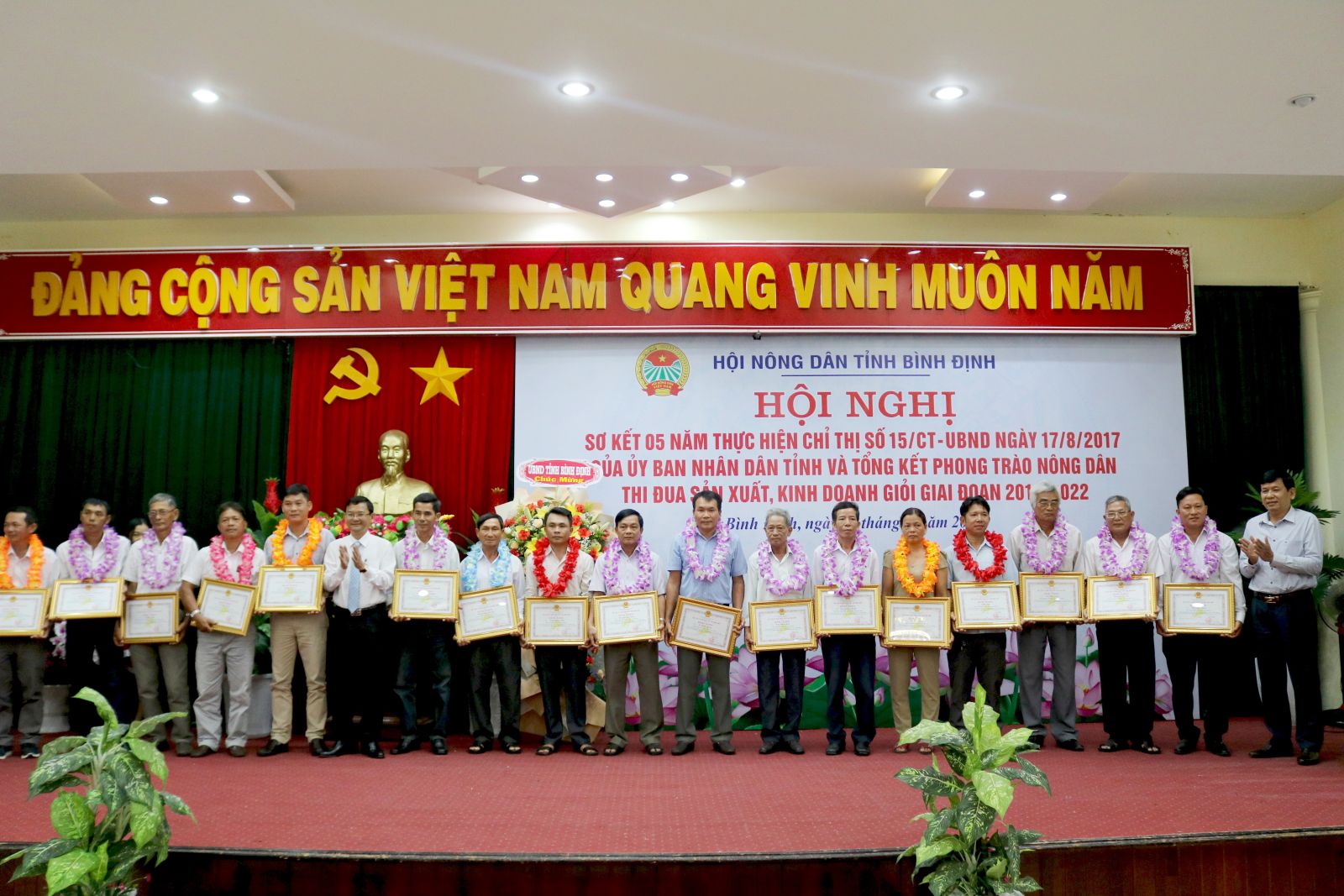 Hội Nông dân tỉnh Bình Định đồng hành với nông dân liên kết sản xuất, kinh doanh theo chuỗi giá trị - Ảnh 1.