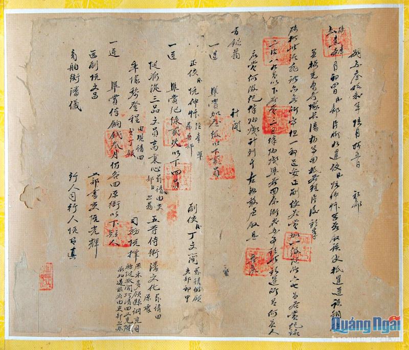 Dòng họ Nguyễn Hữu ở Quảng Ngãi với nhà thờ lưu giữ hơn 50 văn bản Hán Nôm, có một bản phụng tấu đặc biệt - Ảnh 1.
