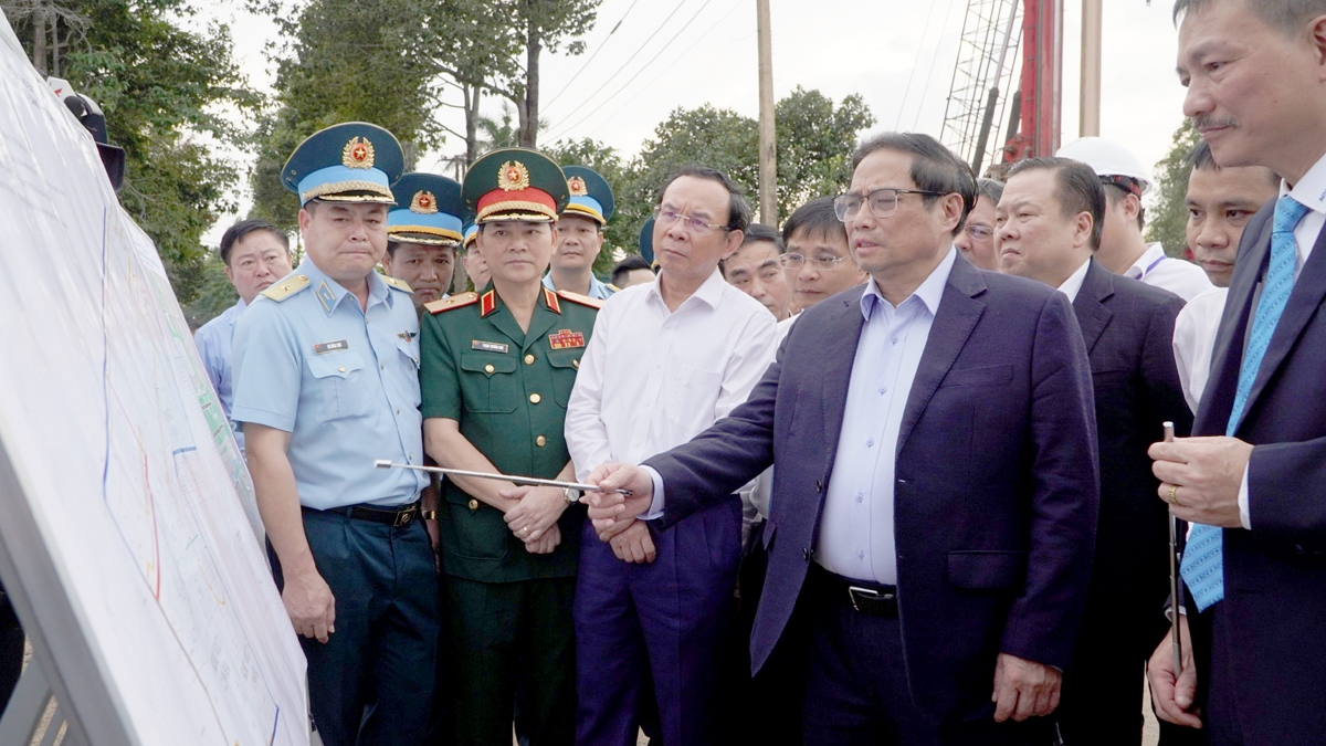 Thủ tướng phát lệnh khởi công xây dựng Nhà ga T3 sân bay Tân Sơn Nhất - Ảnh 4.