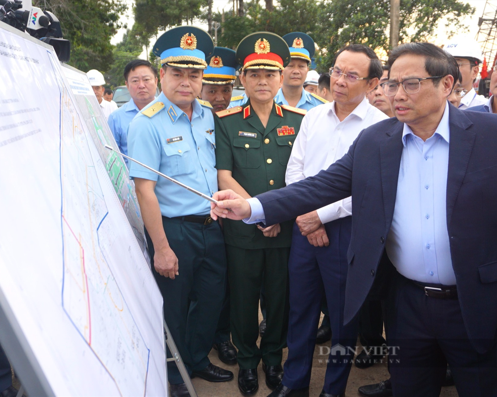 Thủ tướng yêu cầu xây nhà ga T3 sân bay Tân Sơn Nhất không trễ tiến độ - Ảnh 1.