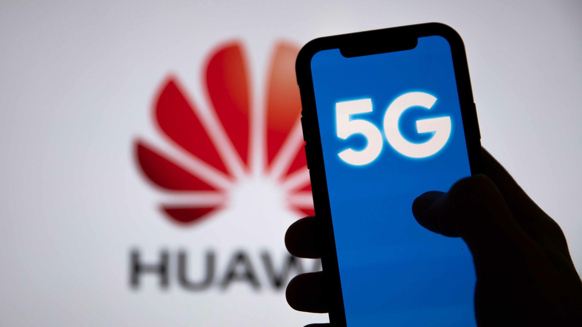 Huawei cho biết trong năm nay họ đã ký hơn 20 thỏa thuận cấp phép bằng sáng chế mới hoặc thỏa thuận mở rộng với các công ty trong các ngành bao gồm điện thoại thông minh, ô tô và viễn thông. Ảnh: @AFP.