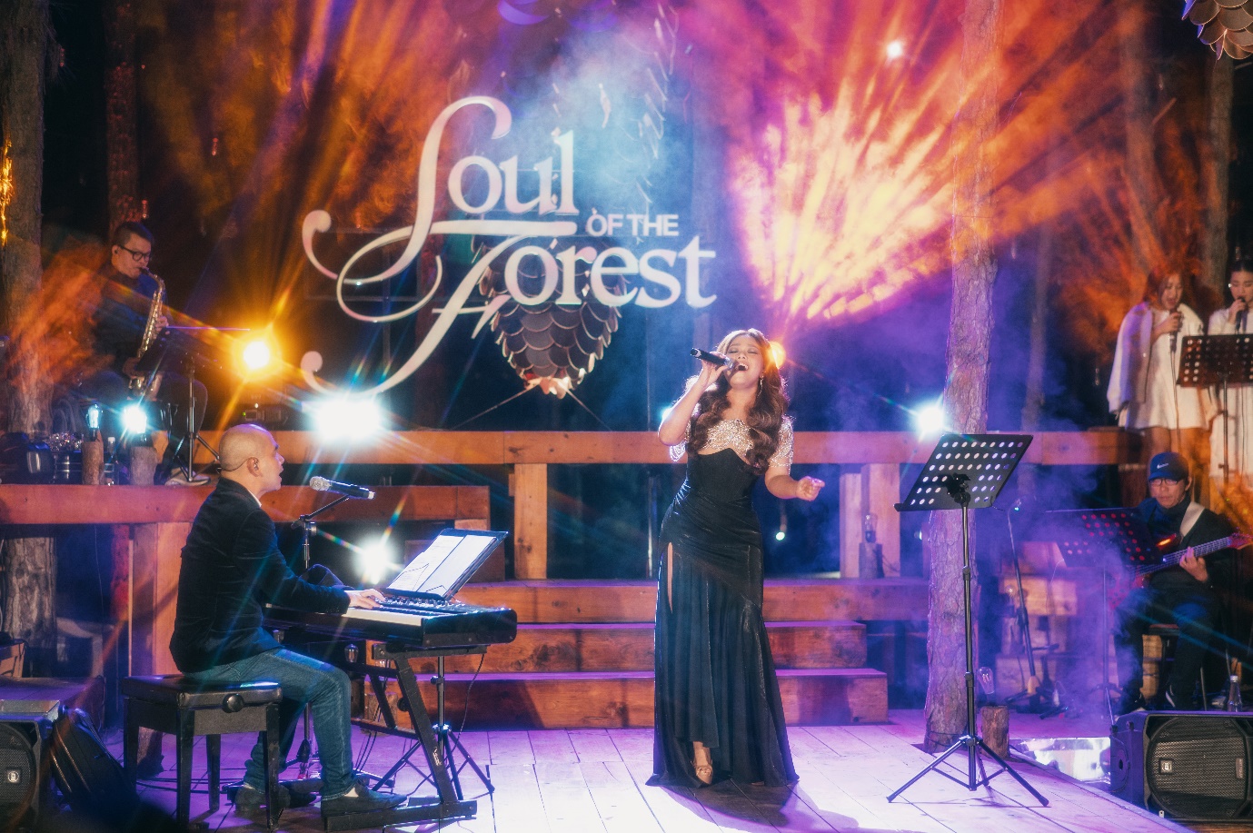 Đêm nhạc Đức Trí ghi dấu hành trình ấn tượng của Soul of the Forest 2022 - Ảnh 2.