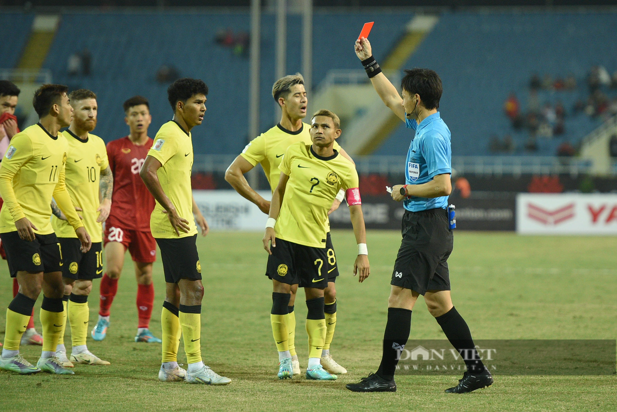 Tuyển Việt Nam chiếm ngôi đầu bảng AFF Cup 2022 sau chiến thắng 3-0 trước Malaysia - Ảnh 9.