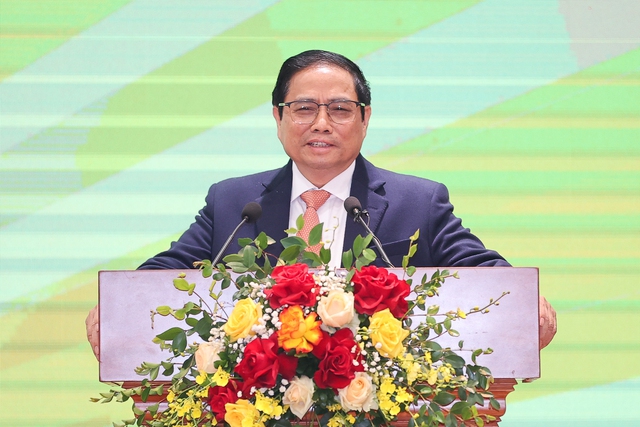 Thủ tướng Phạm Minh Chính: Nhiệm vụ đặt ra đối với ngành ngân hàng trong năm 2023 rất nặng nề - Ảnh 1.