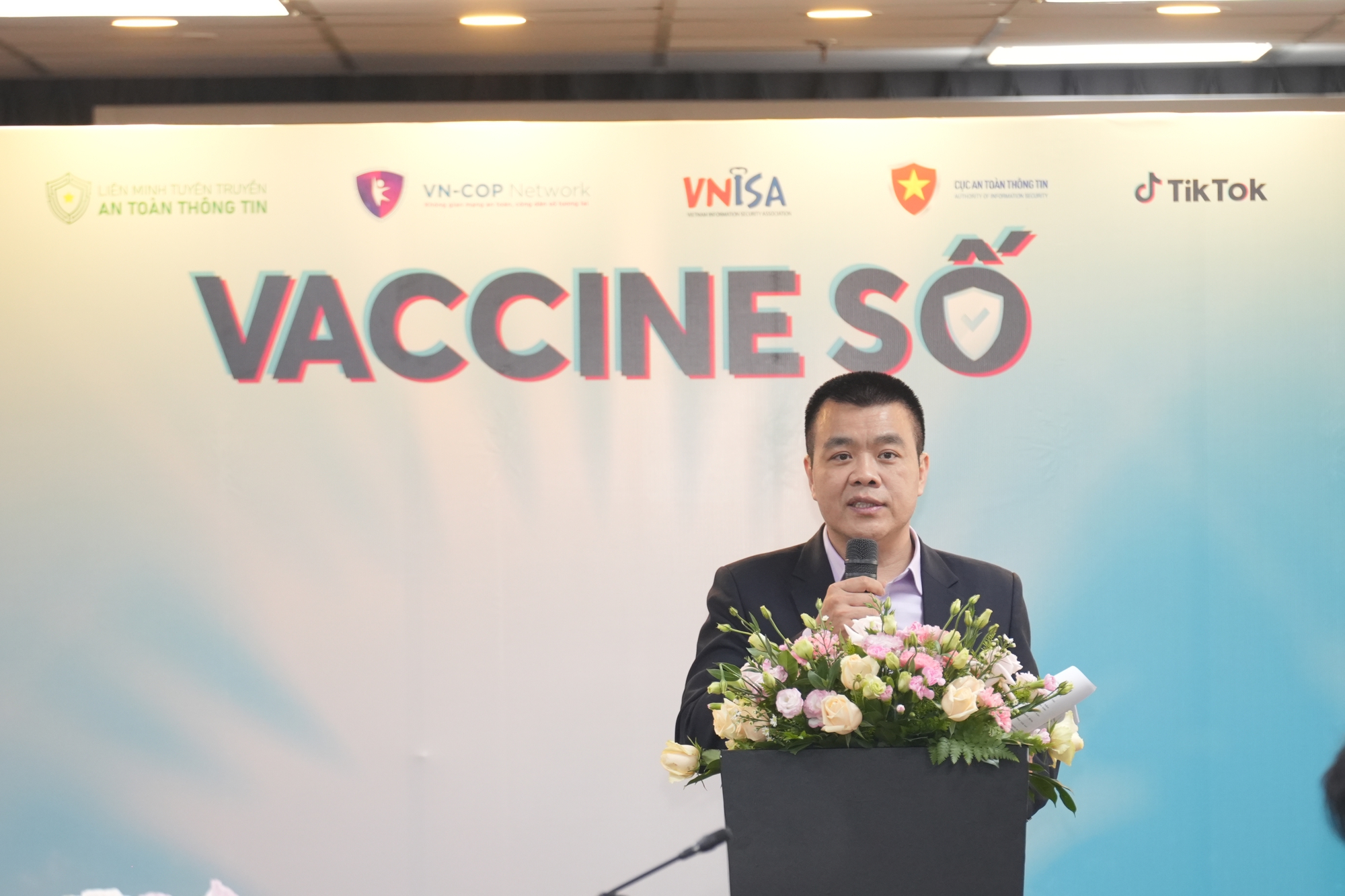 TikTok tái khởi động Chiến dịch #VaccineSo, chung tay nâng cao nhận thức cộng đồng về an toàn kỹ thuật số - Ảnh 3.