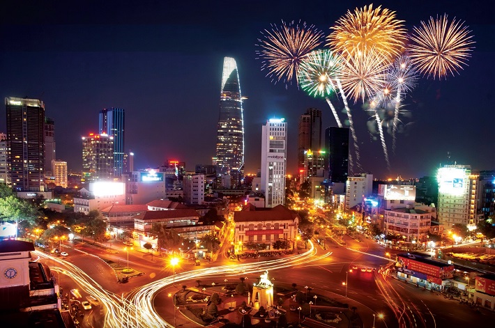 Các sự kiện ngoài trời chào đón năm mới 2023 tại Hà Nội và TP.HCM - Ảnh 6.