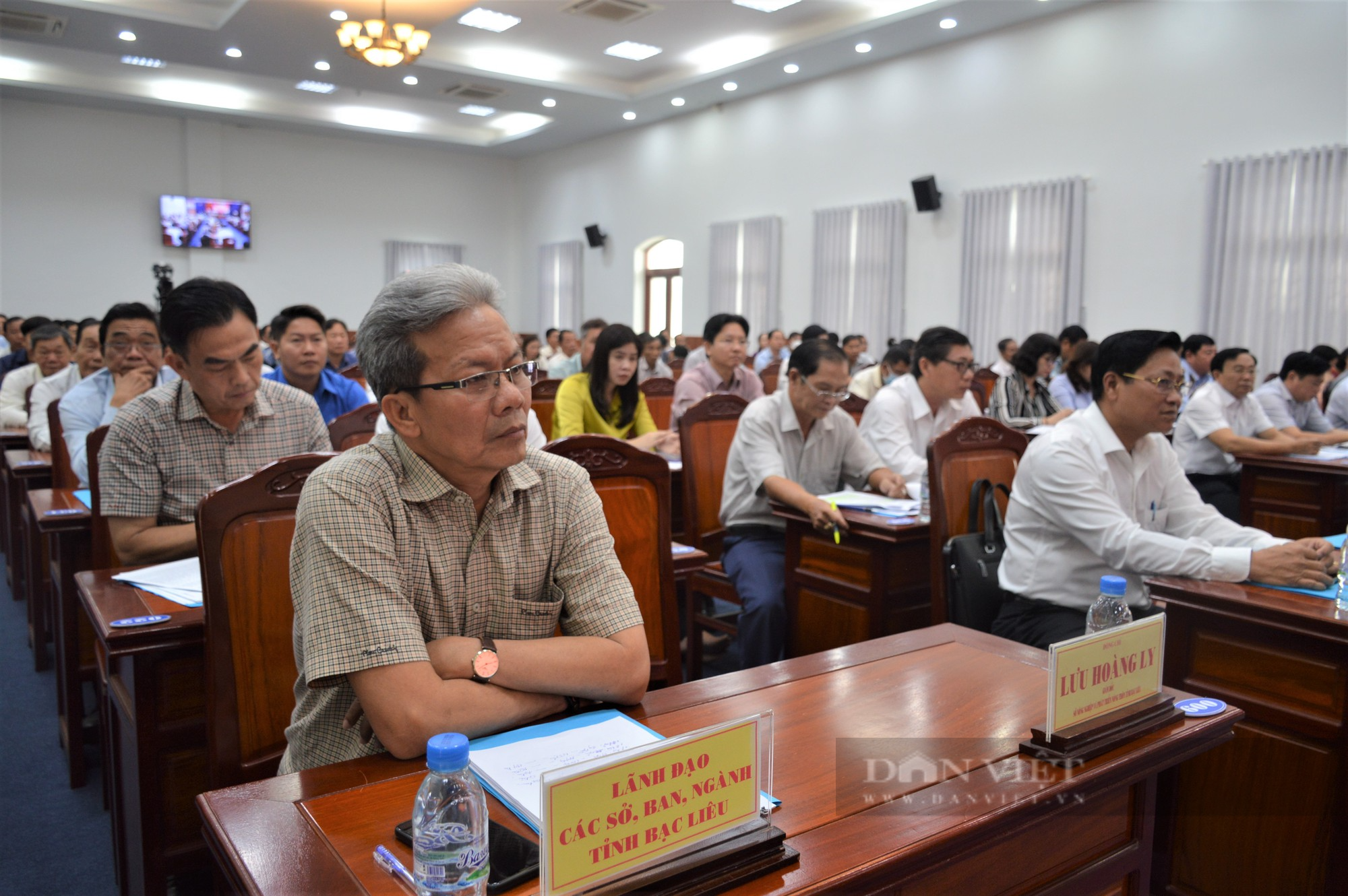 Chủ tịch UBND tỉnh Bạc Liêu đối thoại với nông dân - Ảnh 3.