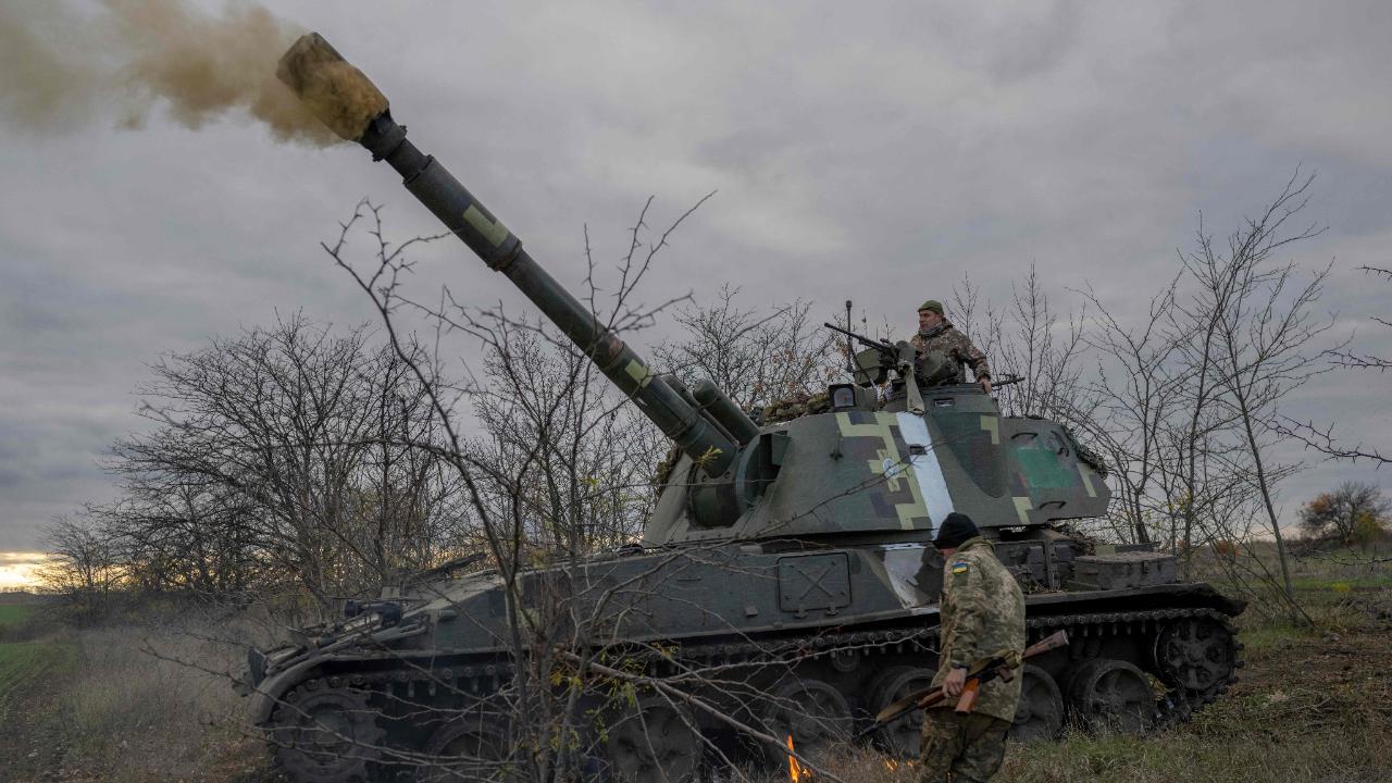 Pháo phản lực Nga thể hiện uy lực lớn trên chiến trường Ukraine - Ảnh 1.