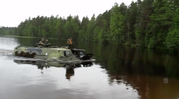 Sức mạnh &quot;taxi chiến trường&quot; Phần Lan đang được quân đội Ukraine sử dụng - Ảnh 8.