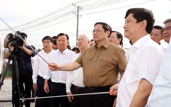Thủ tướng Phạm Minh Chính làm việc với Bình Dương về chương trình phục hồi và phát triển kinh tế xã hội
