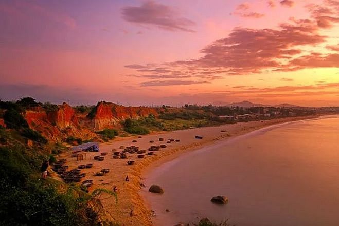 Bình Thuận có 9 bãi biển nổi tiếng, nhưng vùng biển nào người ta cho là kì bí, đẹp mê mẩn nhất? - Ảnh 3.