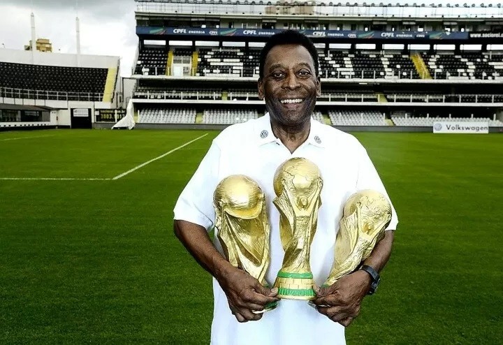 Vua bóng đá Pele: Cầu thủ duy nhất giành 3 chức vô định World Cup - Ảnh 1.