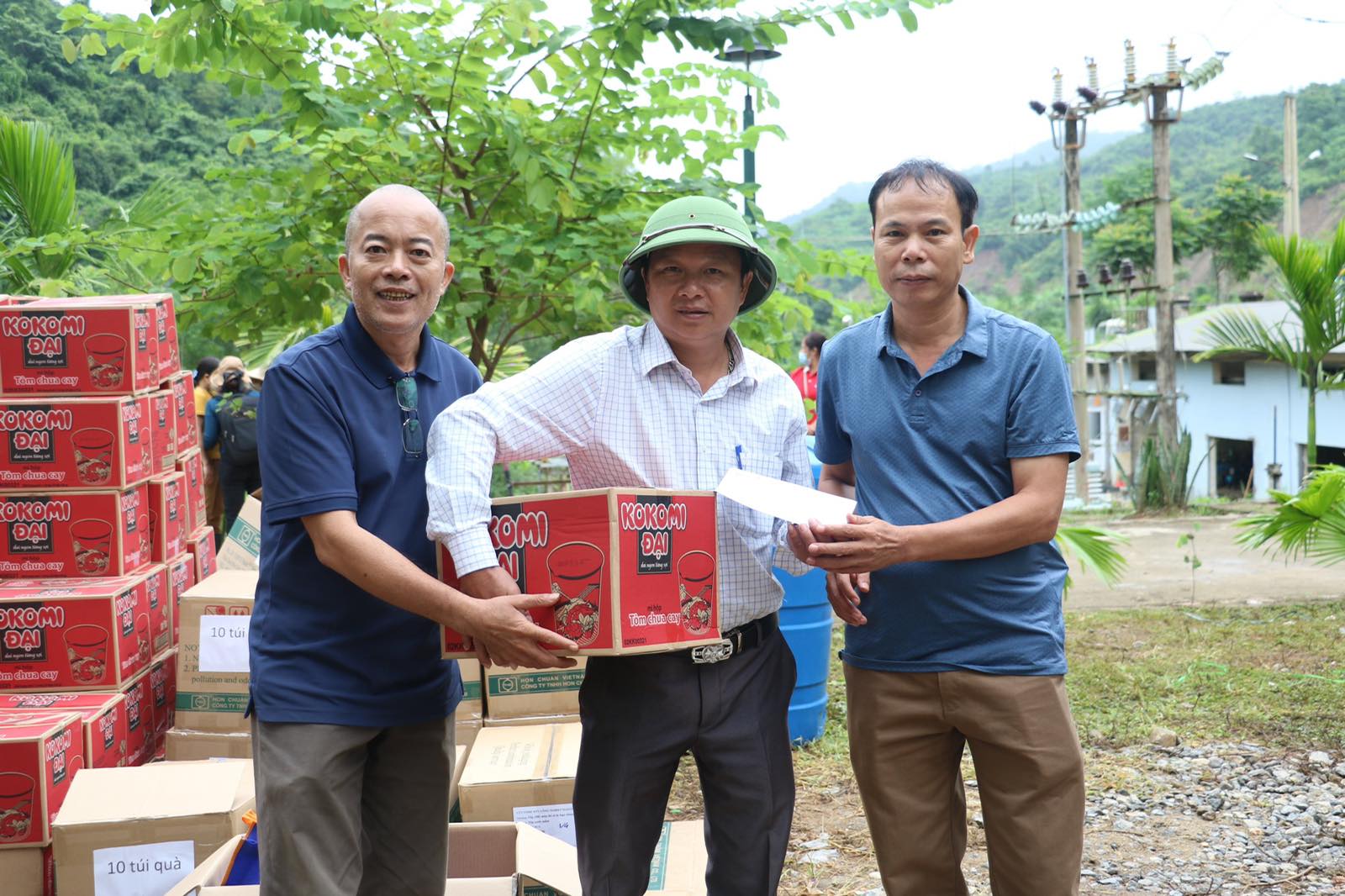 Tập đoàn Masan hỗ trợ người dân huyện Kỳ Sơn, tỉnh Nghệ An chịu ảnh hưởng của lũ quét