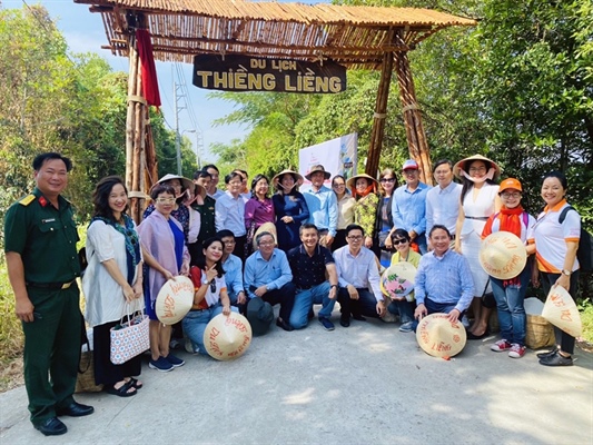 Hà Nội sắp ra mắt tour đêm Hoàng thành Thăng Long dành cho khách nước ngoài - Ảnh 1.