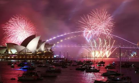 Video: Pháo hoa tưng bừng mừng năm mới 2023 ở Úc - Ảnh 5.