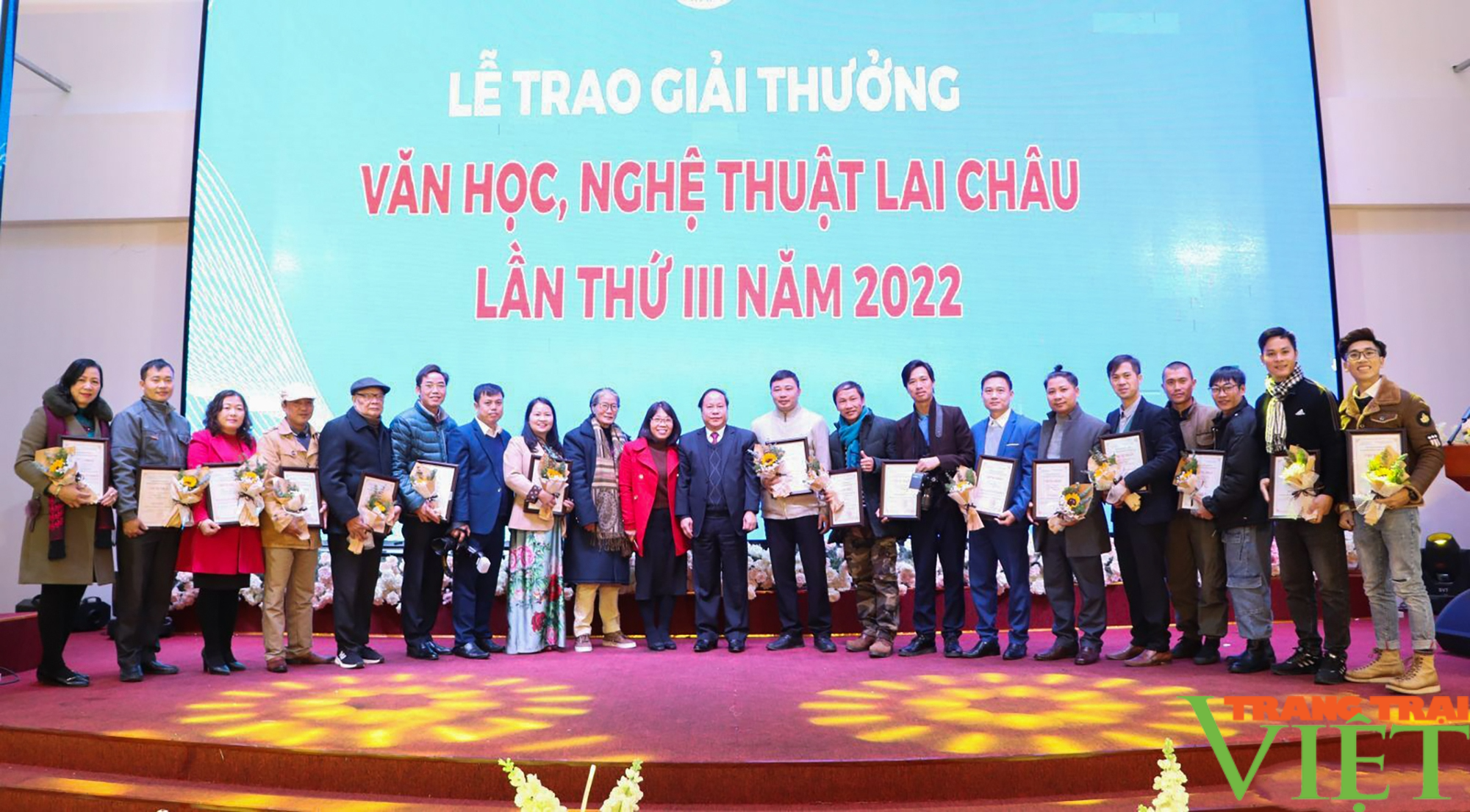 Đậm chất &quot;Đất và người Lai Châu&quot; ở Giải thưởng VHNT tỉnh Lai Châu - Ảnh 5.