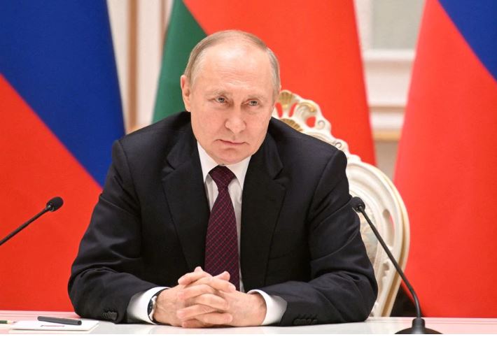 Nga pháo kích Kiev vào đêm giao thừa, TT Putin cảnh báo nóng về phương Tây - Ảnh 2.