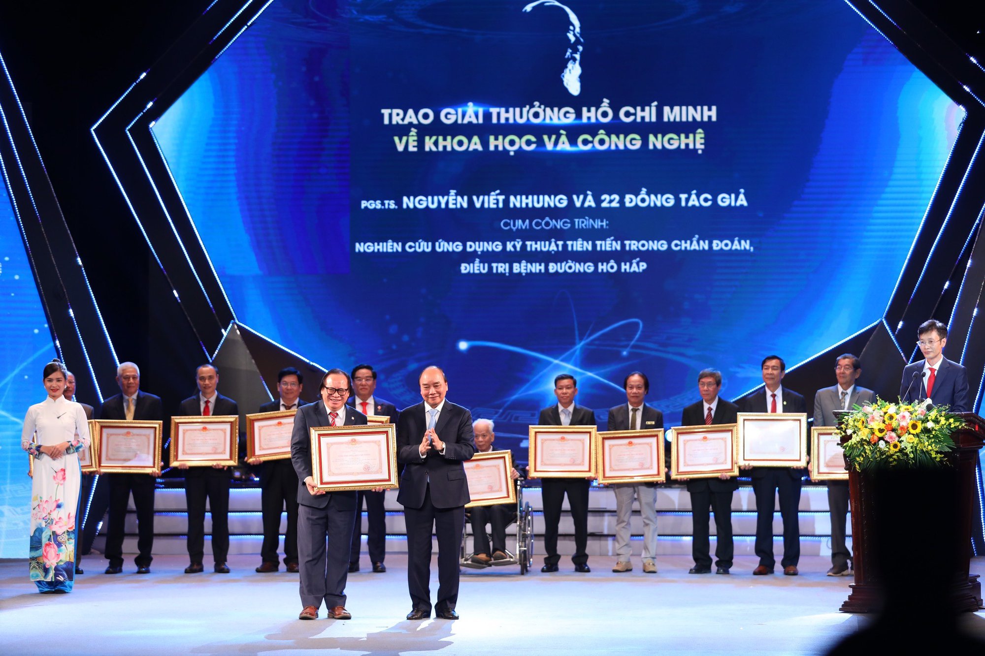 Giải thưởng Hồ Chí Minh dành cho đội ngũ phòng chống lao và bệnh phổi Việt Nam - Ảnh 1.