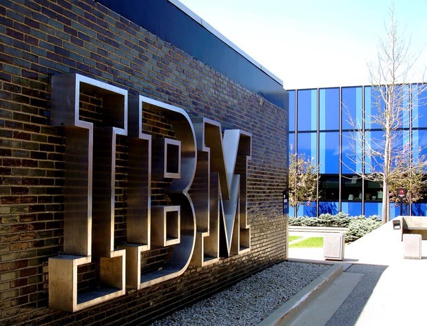 IBM đánh bại Big Tech trong năm 2022 - Ảnh 1.