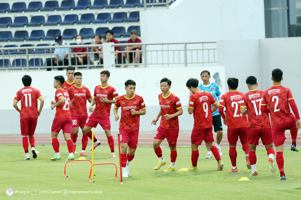 Tin tối (4/12): ĐT Việt Nam tăng giá kỷ lục trước thềm AFF Cup 2022 - Ảnh 1.