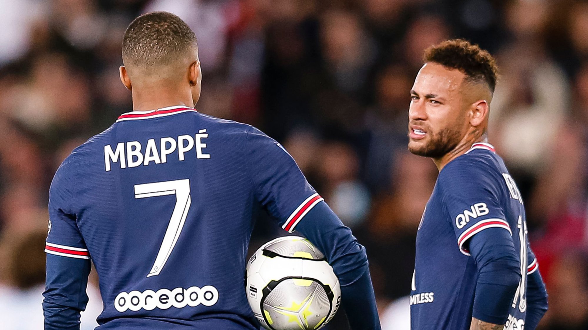 Kylian Mbappe: Ích kỷ ở PSG, nhưng là “báu vật nước Pháp” tại World Cup 2022 - Ảnh 1.