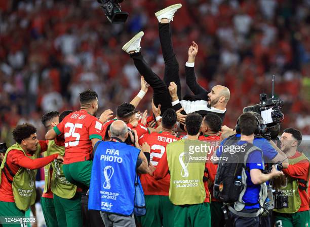 HLV Walid Regragui - &quot;người truyền lửa&quot; giúp Maroc đặt mốc son lịch sử World Cup 2022 - Ảnh 1.