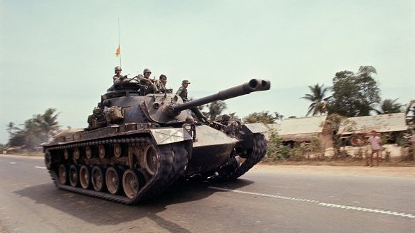 Số lượng vũ khí Việt Nam thu được sau 1975 là bao nhiêu? - Ảnh 1.