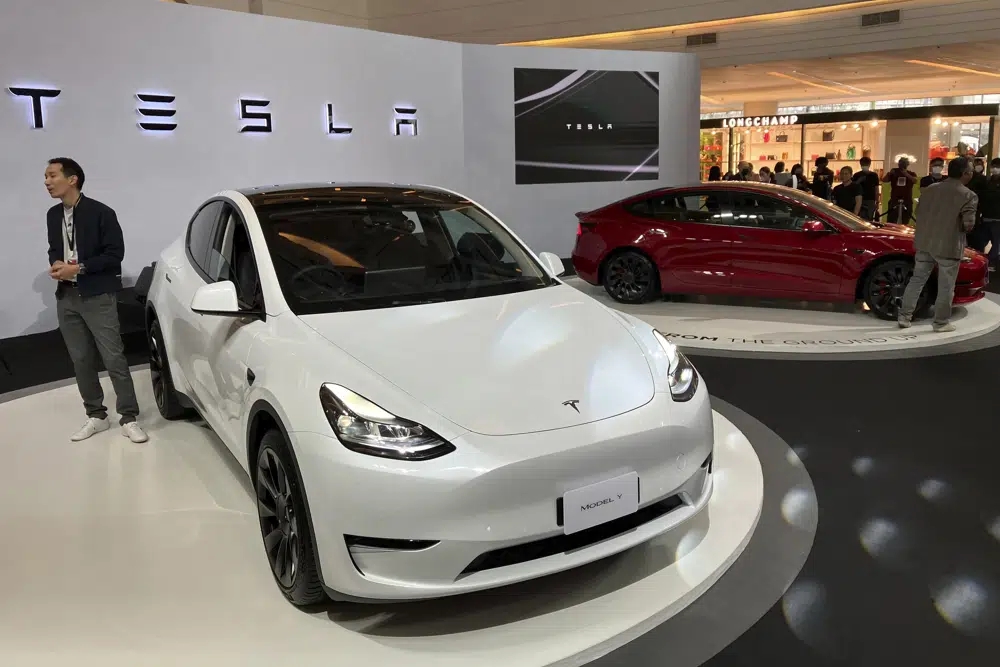Tesla đã ra mắt tại Thái Lan ở trung tâm mua sắm Siam Paragon ở Bangkok. Đây là bước đột phá thứ hai của hãng xe Mỹ vào thị trường Đông Nam Á, sau Singapore. Ảnh: @Francesca Regalado.