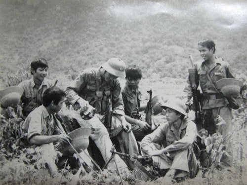 Trận đánh kỷ lục 1 chọi 20 của quân giải phóng trên đồi Không Tên - Ảnh 2.