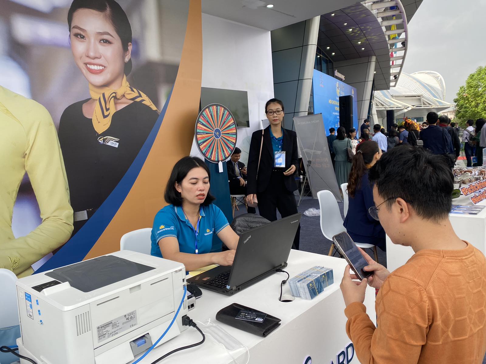 Vietnam Airlines kích cầu du lịch tại hội chợ VITM Đà Nẵng 2022 - Ảnh 3.