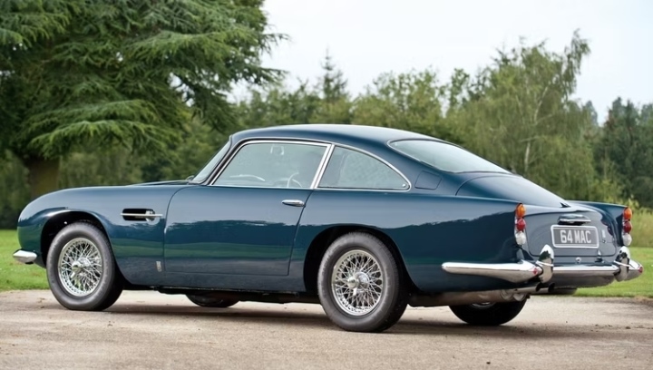 5 mẫu xe Aston Martin đẹp nhất mọi thời đại - Ảnh 1.