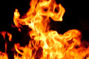 TIN NÓNG 24 GIỜ QUA: Cháy nổ 2 vợ chồng tử vong; lời khai nữ nghi phạm giết chủ nợ giấu xác dưới hố biogas - Ảnh 1.