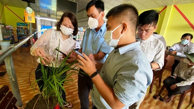 Chuyển đổi số trong nông nghiệp: Khối lượng công việc đồ sộ, cần triển khai từng bước chắc chắn - Ảnh 1.