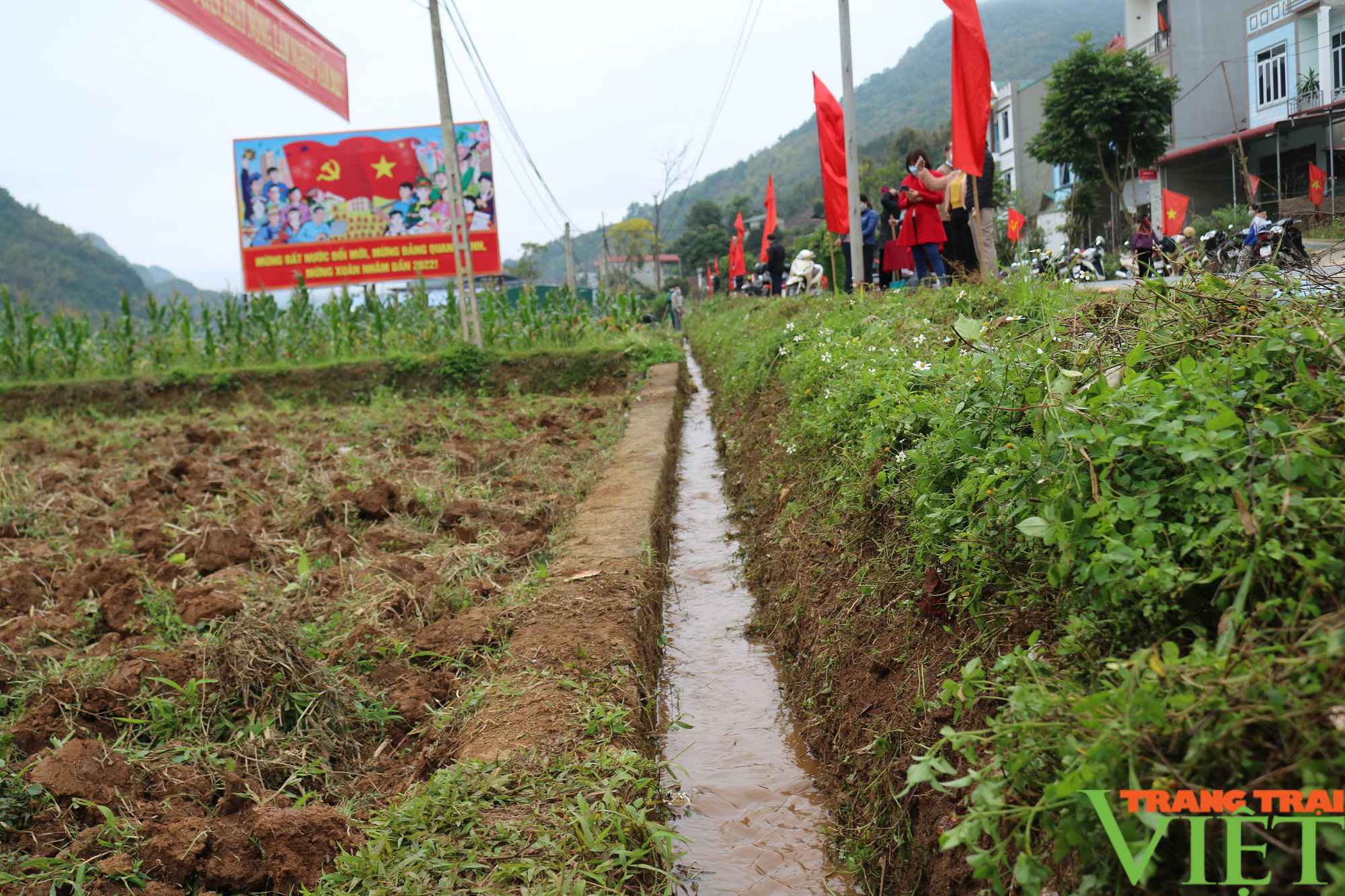 Nông thôn Tây Bắc: Thuận Châu phát động toàn dân ra quân làm thủy lợi mùa khô năm 2022 - Ảnh 4. Nông thôn Tây Bắc: Thuận Châu phát động toàn dân ra quân làm thủy lợi mùa khô năm 2022 - Ảnh 4.