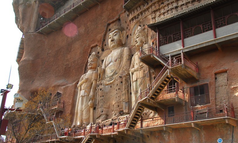 Bí ẩn về hang động cổ kỳ bí chứa hàng nghìn pho tượng Phật - Ảnh 2.