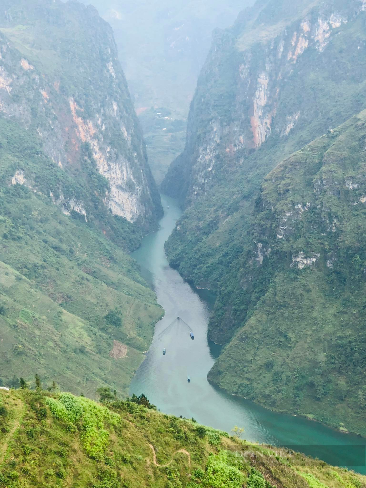 Mèo Vạc (Hà Giang): 47 hộ dân lo lắng mất kế sinh nhai ở hẻm vực cao nhất Đông Nam Á - Ảnh 5.