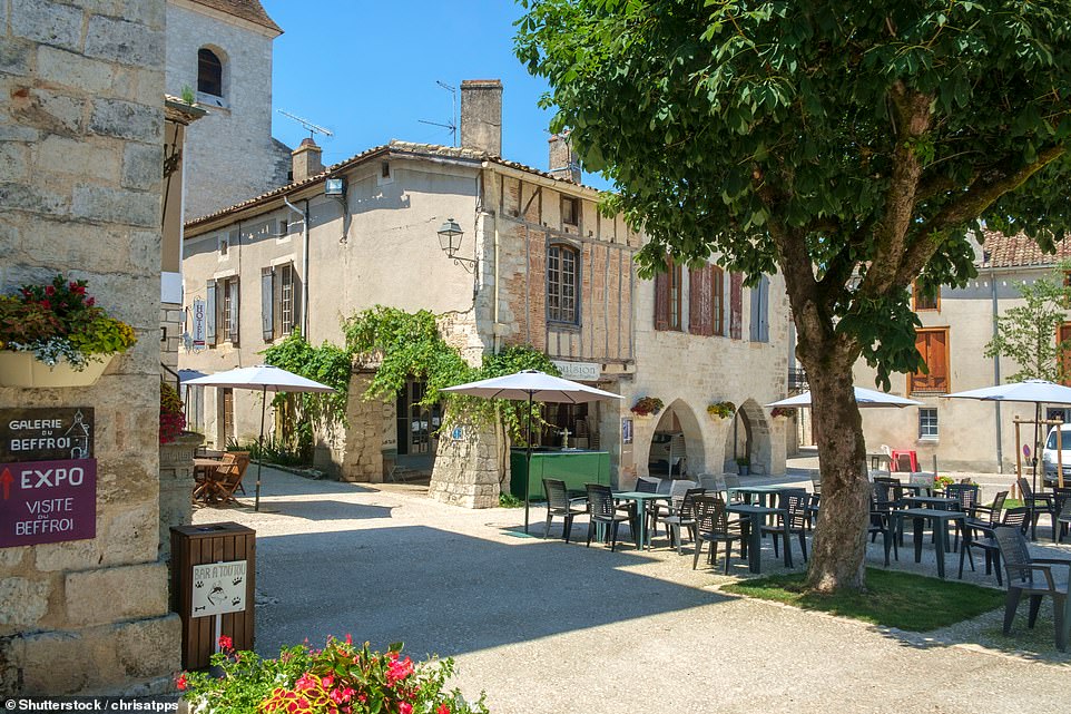 5 ngôi làng đẹp nhất nước Pháp - Ảnh 5.