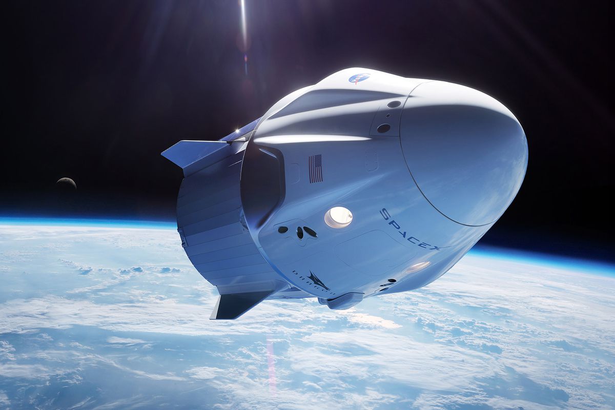 Du lịch vũ trụ SpaceX 2022 sẽ do du khách đi bộ ngoài không gian - Ảnh 1.