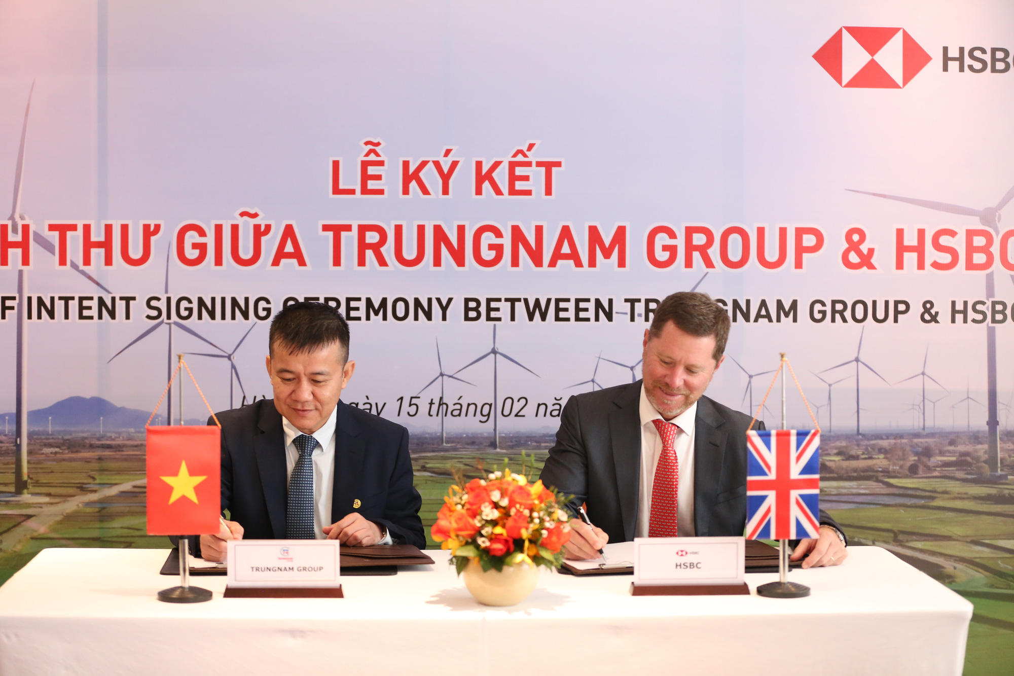 HSBC Việt Nam hợp tác tài trợ các dự án năng lượng tái tạo của Trungnam Group tại Việt Nam  - Ảnh 1.
