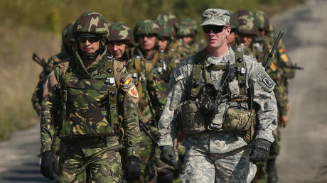 Ukraine phủ nhận kế hoạch lật ngược tình thế với NATO - Ảnh 1.