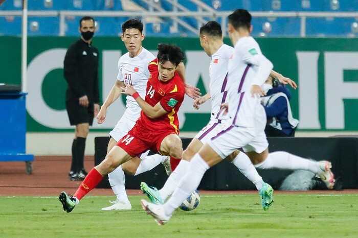 Đội nhà thua ĐT Việt Nam, báo Trung Quốc chỉ đích danh 2 cầu thủ &quot;tiêu cực&quot; - Ảnh 1.