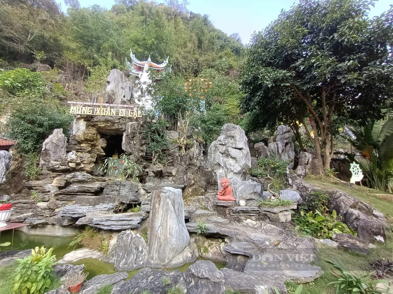 Bí ẩn khối đá thiêng tại chùa Ông, động Bà ở Thanh Hóa - Ảnh 2.