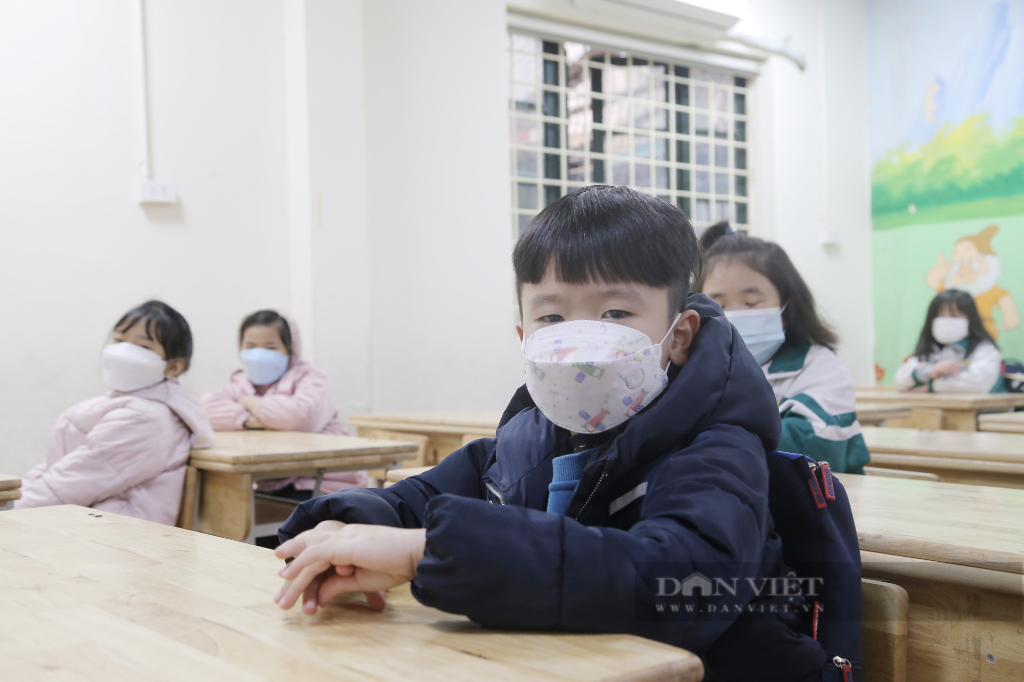 Học sinh lớp 1-6 nội thành Hà Nôi đi học lại ngày 21/2: Nhiều vấn đề còn lo lắng - Ảnh 1.
