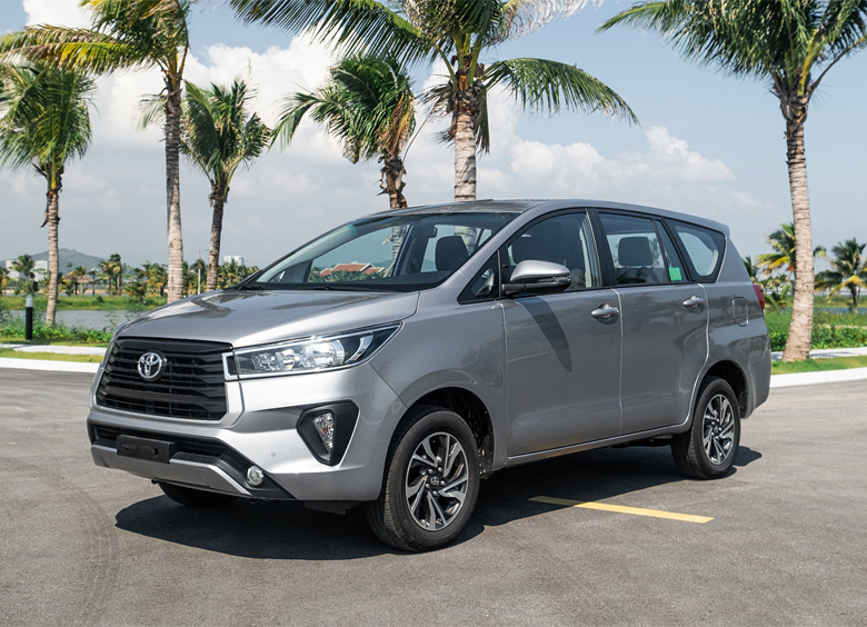 Giá xe Toyota Innova 2022, giảm sâu để xả hàng chờ Avanza Premio, Veloz Cross &quot;thế chân&quot; - Ảnh 4.